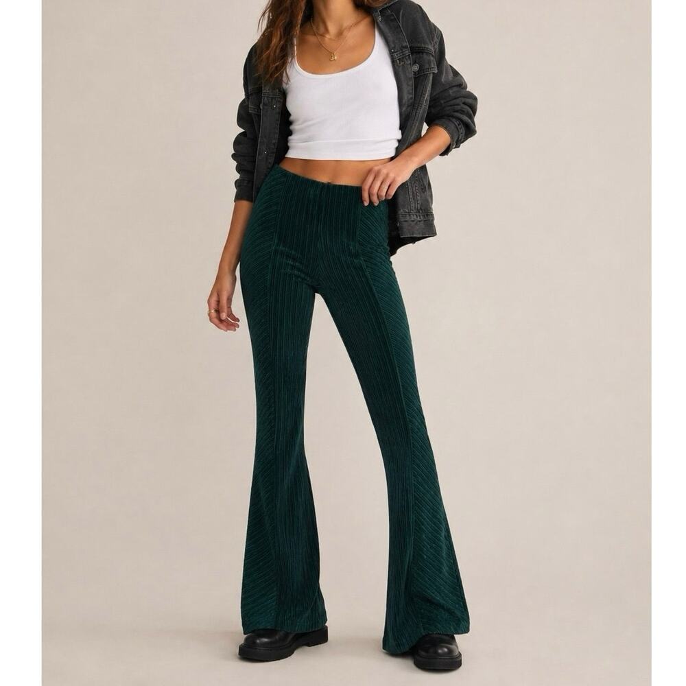 Free People Emerald Green Velvet Flare Pants Pull On Women’s Small